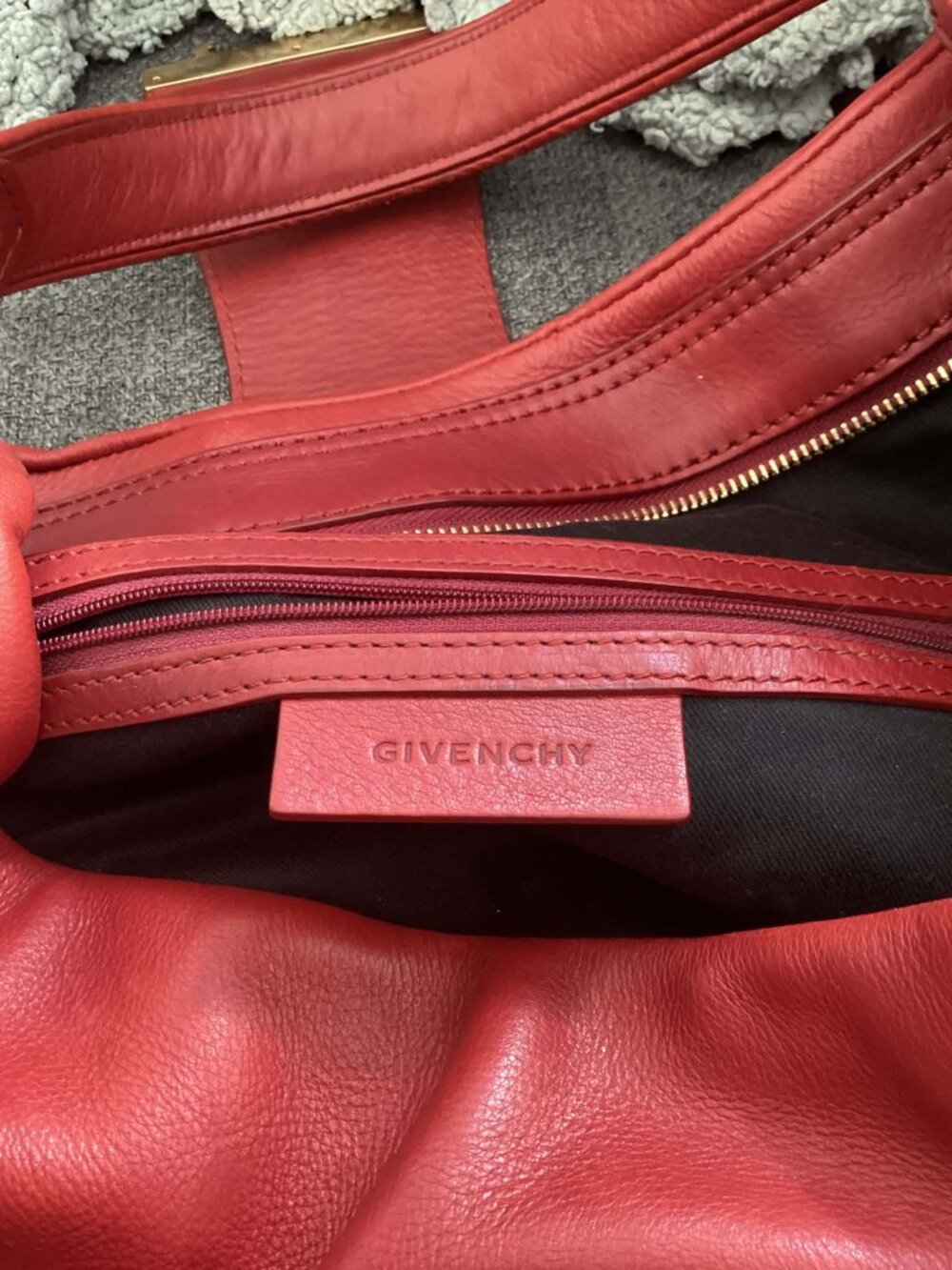 Timeless Givenchy handbag - Picture 3 of 5